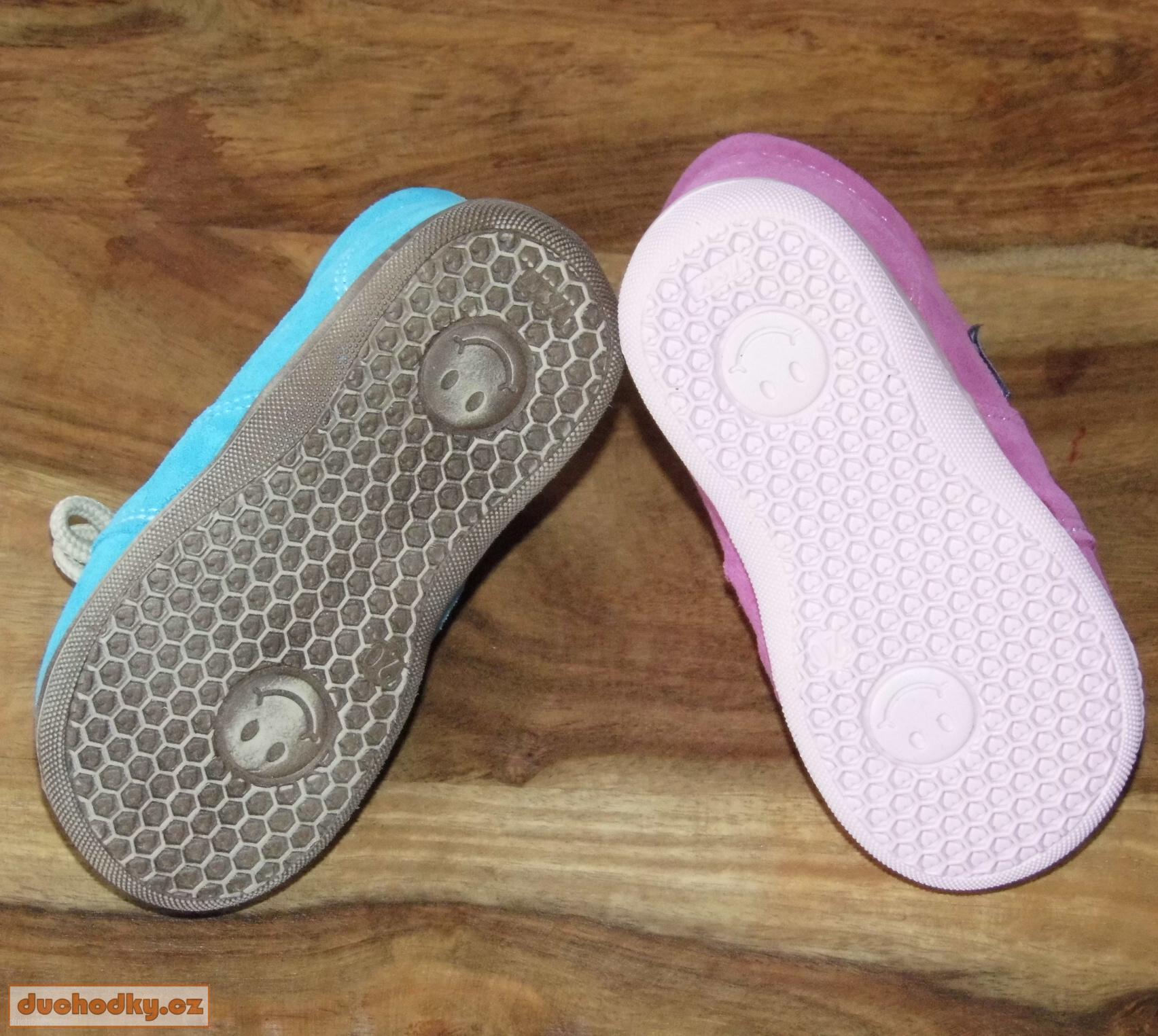 dětské capáčky 1092